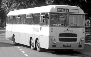 Bedford VAL14 Willowbrook 1963 года